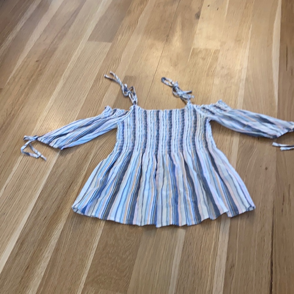 Aeropostale XS off the shoulder blouse